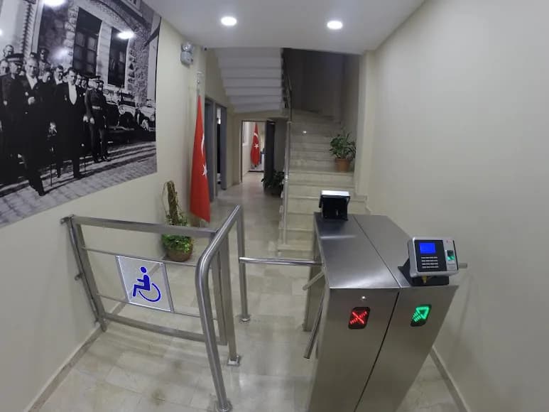 Üsküdar Çiçekçi Kız Yurdu — Selimiye Girls' Dormitory